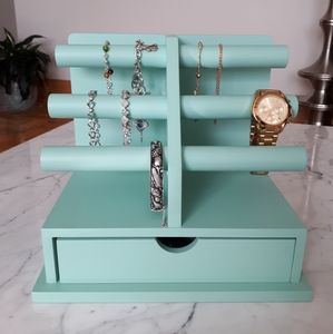 Jewellery display and organizer